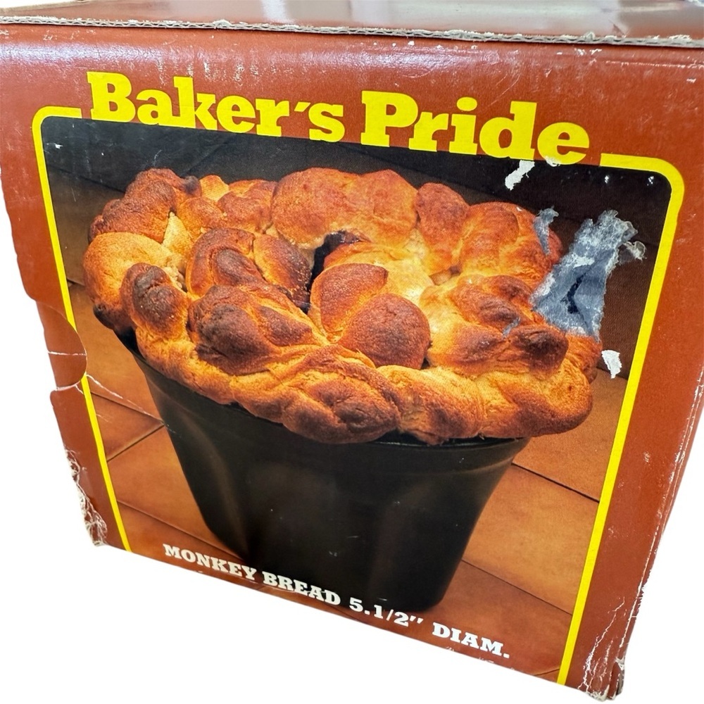 Steel Bakeware Monkey Bread Pan Vintage